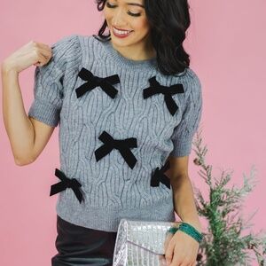 Entro Cute Knitted Gray Top with Bows